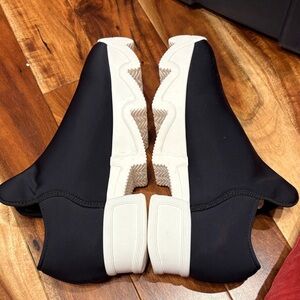 iRi Neoprene Slip On